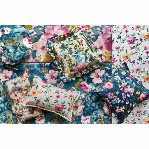Studio G Floral Flourish Fabrics Wild Meadow Velvet Fabric - Noir - F1575/04 - Image 4