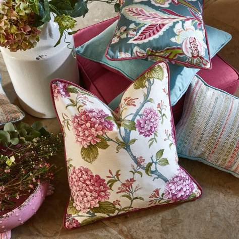 Prestigious Textiles English Garden Fabrics Bouquet Fabric - Woodrose - 8734/217