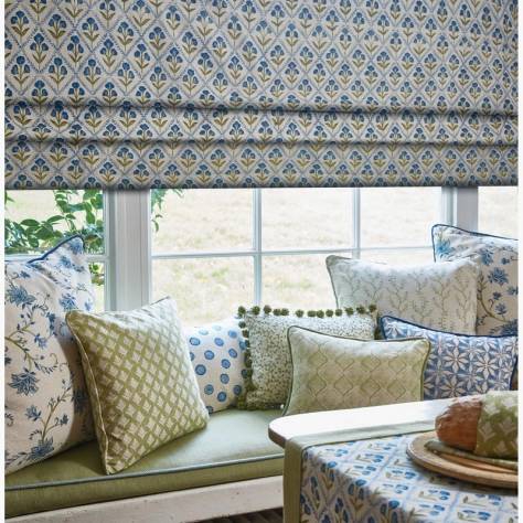 Prestigious Textiles Greenhouse Fabrics Daisy Fabric - Cornflower - 8802/518 - Image 3