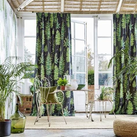 Sanderson Glasshouse Fabrics Fernery Fabric - Botanical Green / Charcoal - DGLA226577