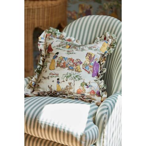 Sanderson Disney Home x Sanderson Fabrics Aline in Wonderland Fabric - Gumball Green - DDIF227165 - Image 3