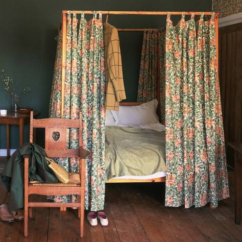 William Morris & Co Compendium I & II Fabrics Daisy Fabric - Terracotta/Gold - DJA1D1201 - Image 3