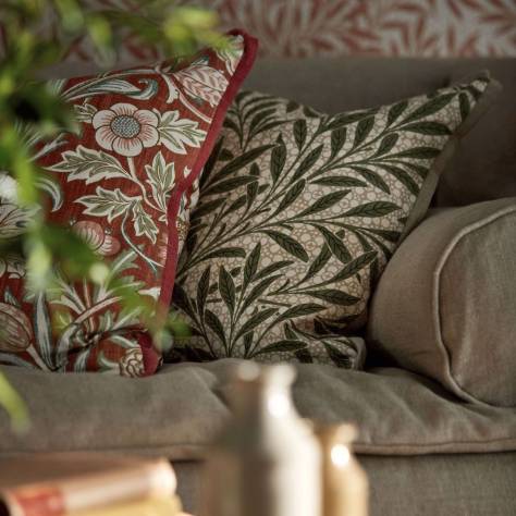 William Morris & Co Emery Walkers House Fabrics Emerys Willow Fabric - Leaf Green - MEWF227020 - Image 2