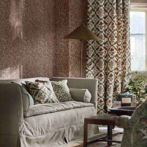 William Morris & Co Emery Walkers House Fabrics Bluebell Fabric - Indigo/Rose - MEWF227037 - Image 4