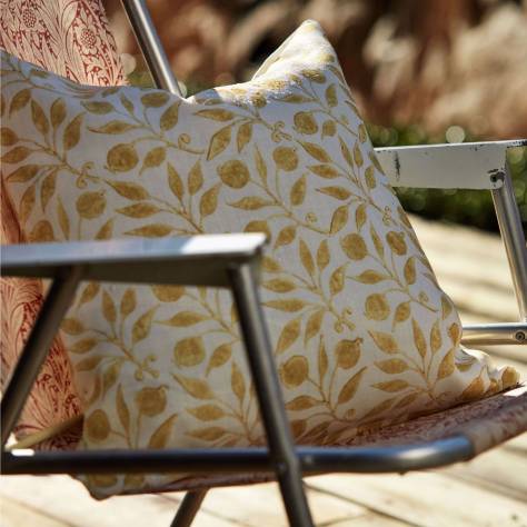 William Morris & Co Outdoor Performance Fabrics Rosehip Fabric - Nettle - MAMB227107