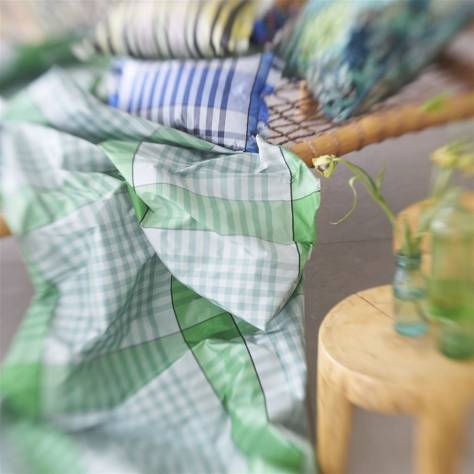 Designers Guild Chennai Fabrics Bankura Fabric - Emerald - FDG3011/02 - Image 4