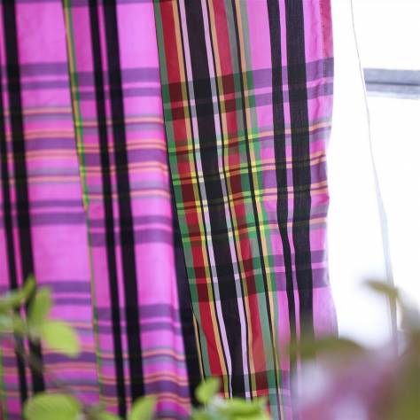 Designers Guild Chennai Fabrics Chennai Fabric - Fuchsia - FDG3012/01 - Image 4