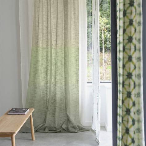 Designers Guild Shiwa Fabrics Shoshi Fabric - Emerald - FDG3063/02