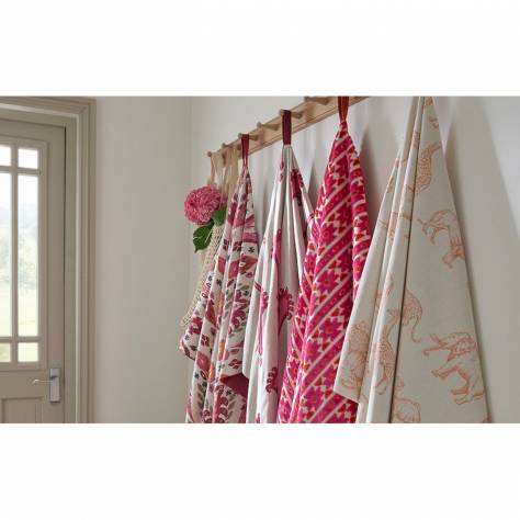 iLiv Kasbah Fabrics Bazaar Fabric - Begonia - EAHN/BAZAABEG