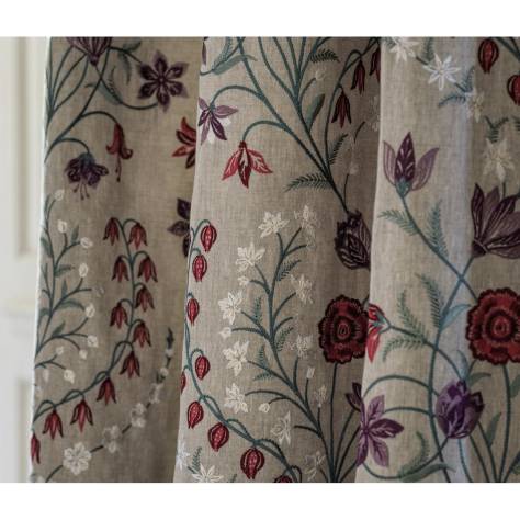 Nina Campbell Montsoreau Fabrics Madeleine Fabric - 01 - NCF4482-01