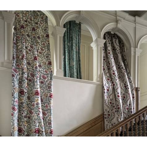 Nina Campbell Montsoreau Fabrics Madeleine Fabric - 01 - NCF4482-01