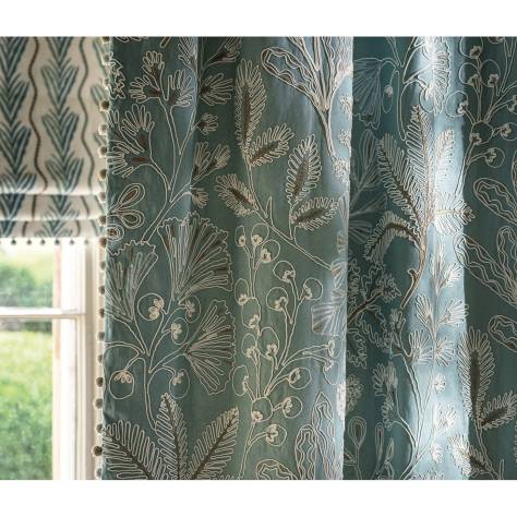 Nina Campbell Montsoreau Fabrics Foret Fabric - 02 - NCF4484-02
