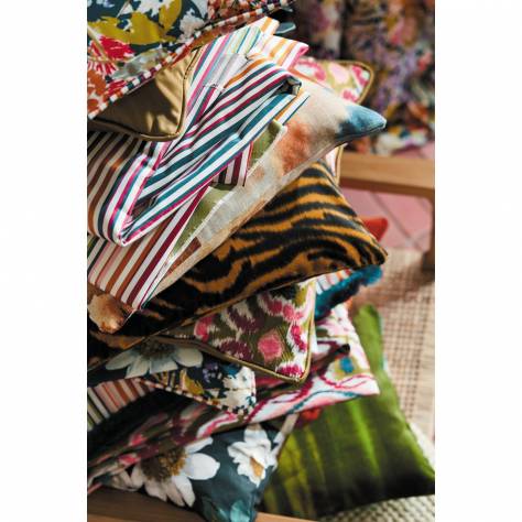 Harlequin Zapara Fabrics Kelapa Fabric - Lagoon/Cerise - HZAP132646 - Image 3