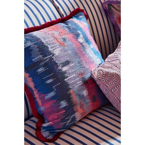 Harlequin Harlequin x Sophie Robinson Fabrics Wilderness Fabric - Lapis/Carnelian/Ruby - HSRF133994 - Image 2
