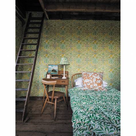 William Morris & Co Ben Pentreath Cornubia Wallpapers Honeysuckle Wallpaper - Sky/Burnt Orange - MCOW217094