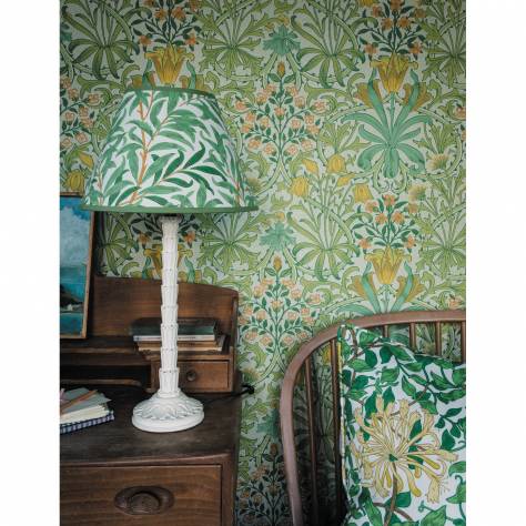 William Morris & Co Ben Pentreath Cornubia Wallpapers Woodland Weeds Wallpaper - Sap Green - MCOW217100