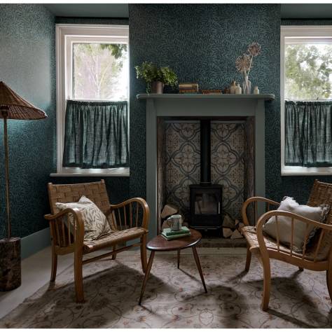 William Morris & Co Emery Walkers House Wallpapers The Beauty of Life Wallpaper - Indigo - MEWW217190