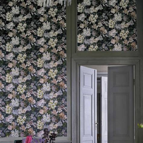 Designers Guild The Edit - Flowers Wallpaper Volume I Delft Flower Wallpaper - Charcoal - PDG1033/01